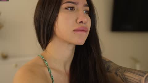 Leora online show from 02/04/25, 05:12