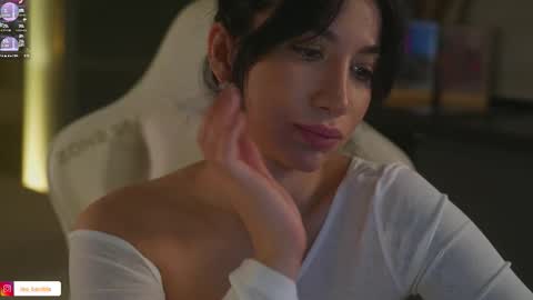 Leora online show from 10/17/25, 05:15