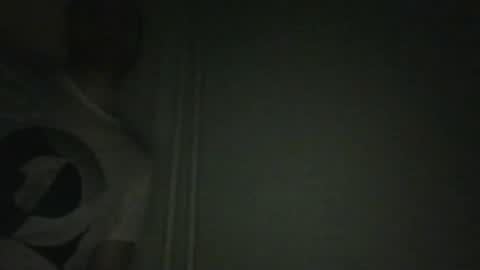 Snapshot of leosmalik chatting on 11/27/25, 04:47 leosmalik online show from 11/27/25, 04:47