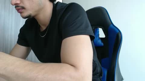 Snapshot of leostorm25 chatting on 10/21/25, 05:02 leostorm25 online show from 10/21/25, 05:02