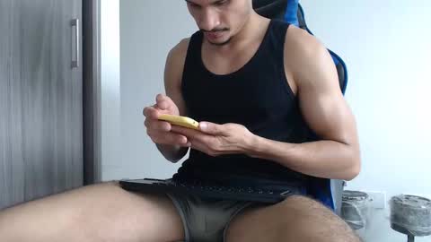 leostorm25 online show from 03/12/26, 08:26