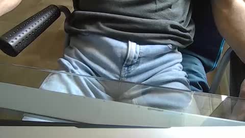 CESTMOI75100 online show from 10/17/25, 02:19