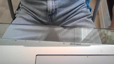 CESTMOI75100 online show from 10/24/25, 09:17