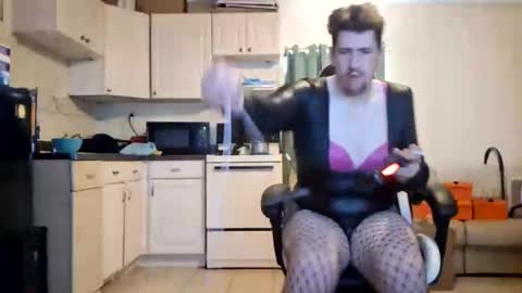 Keith online show from 12/08/24, 03:45