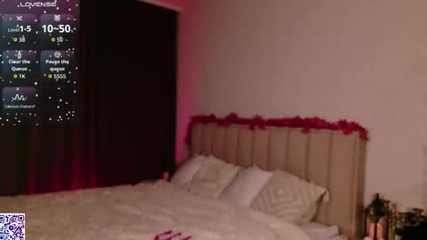 Snapshot of lerakit chatting on 11/01/25, 02:52 Nicole Moore online show from 11/01/25, 02:52