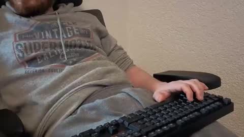 Leroy online show from 11/25/25, 11:10