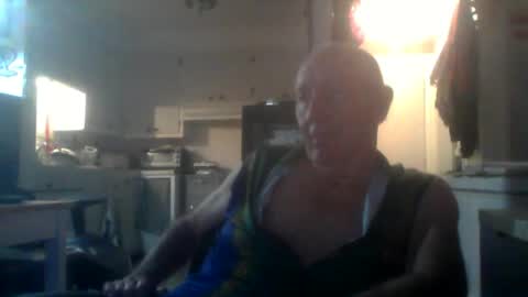 Snapshot of lesage9049 chatting on 08/04/26, 01:31 lesage9049 online show from 08/04/26, 01:31