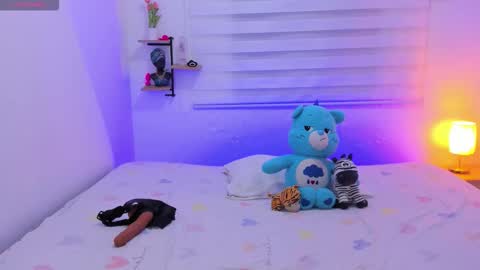 Snapshot of lesbic_hot_69 chatting on 10/06/25, 03:26 lesbic_hot_69 online show from 10/06/25, 03:26