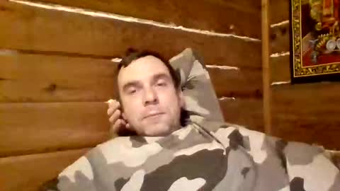 Snapshot of leskator9 chatting on 04/02/26, 01:03 leskator9 online show from 04/02/26, 01:03