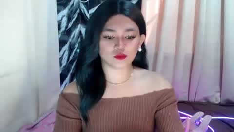 Snapshot of lesleyanderson chatting on 04/05/26, 01:03 Pat online show from 04/05/26, 01:03