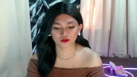 Snapshot of lesleyanderson chatting on 04/08/26, 01:38 Pat online show from 04/08/26, 01:38