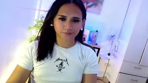 Snapshot of lesleyanderson chatting on 04/19/26, 10:47 Pat online show from 04/19/26, 10:47