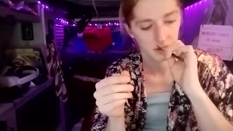 LesleyGumGrass- The Boring Trans girl online show from 02/18/25, 07:32