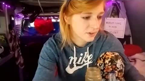 LesleyGumGrass- The Boring Trans girl online show from 02/18/25, 06:47