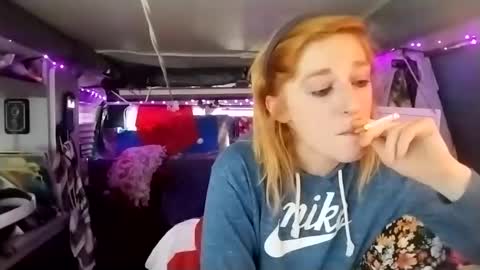 LesleyGumGrass- The Boring Trans girl online show from 02/19/25, 05:49