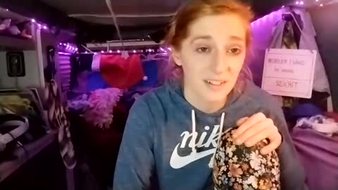 LesleyGumGrass- The Boring Trans girl online show from 02/20/25, 02:40