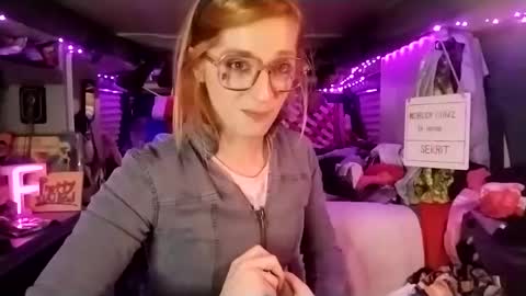 LesleyGumGrass- The Boring Trans girl online show from 02/27/25, 05:24