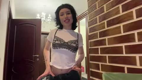 Snapshot of lesleypowderly chatting on 07/23/26, 12:46 lesleypowderly online show from 07/23/26, 12:46