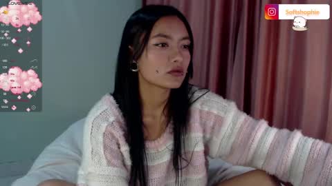 Snapshot of leslie__anderson chatting on 12/06/24, 06:04 Leslie online show from 12/06/24, 06:04