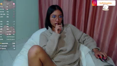 Snapshot of leslie__anderson chatting on 03/08/25, 08:33 Leslie online show from 03/08/25, 08:33