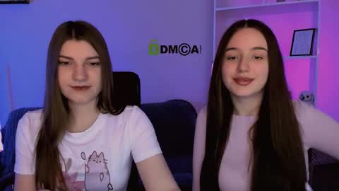 Snapshot of leslie_bird chatting on 12/04/25, 09:40 leslie_bird online show from 12/04/25, 09:40