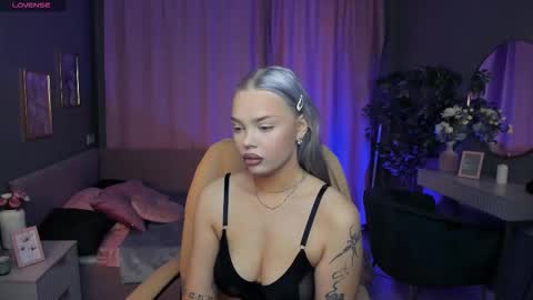 Snapshot of leslie_caronn chatting on 02/21/26, 07:53 Stacey online show from 02/21/26, 07:53