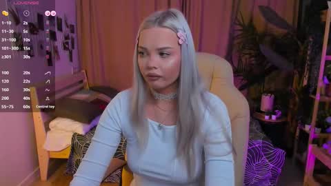 Snapshot of leslie_caronn chatting on 03/15/26, 02:01 Stacey online show from 03/15/26, 02:01