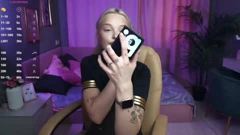 Snapshot of leslie_caronn chatting on 04/13/26, 07:47 Stacey online show from 04/13/26, 07:47