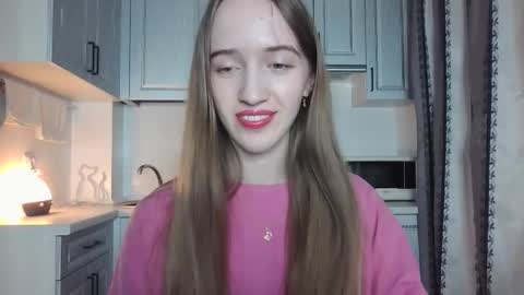  LESLIE   online show from 10/04/25, 08:51