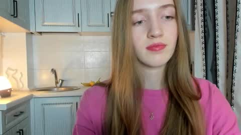  LESLIE   online show from 11/24/25, 07:46