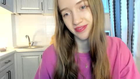 Snapshot of leslie_my_lovee chatting on 12/20/25, 09:16 LESLIE online show from 12/20/25, 09:16