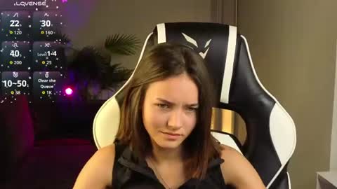 Leslie online show from 07/02/26, 01:05