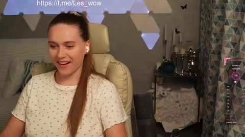 LeslieKorfs online show from 11/03/25, 10:42