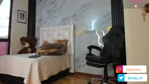Snapshot of lesly_w chatting on 07/17/26, 11:50 I am here from Monday to Friday from 730 am to 130 pm Colombia time and saturday from 500 am to 1000 am .... Soon Blue page online show from 07/17/26, 11:50