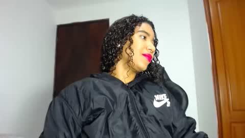 lesly online show from 02/09/25, 04:36