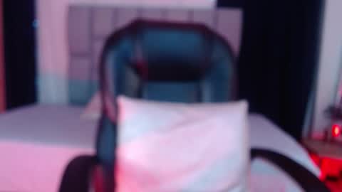 Less  online show from 02/02/25, 05:15