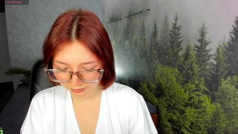 Snapshot of lessi_grace chatting on 04/07/26, 01:28 Lessi online show from 04/07/26, 01:28