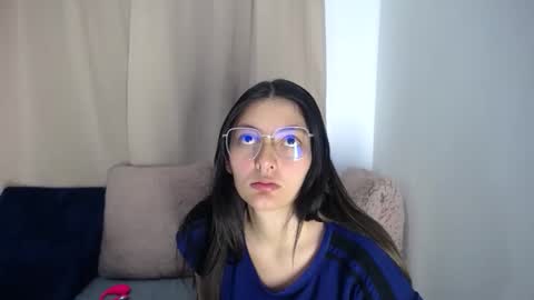 Snapshot of lessliee chatting on 03/17/26, 03:44 lessliee online show from 03/17/26, 03:44