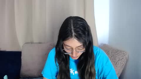 Snapshot of lessliee chatting on 03/29/26, 07:08 lessliee online show from 03/29/26, 07:08