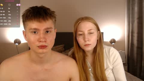 Snapshot of lessyxjhony chatting on 12/17/24, 10:22 Alisa Jhony online show from 12/17/24, 10:22