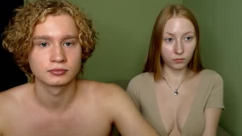 Snapshot of lessyxjhony chatting on 09/22/25, 02:08 Alisa Jhony online show from 09/22/25, 02:08