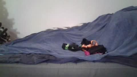 Snapshot of lestaro chatting on 12/22/24, 07:31 neoglo online show from 12/22/24, 07:31