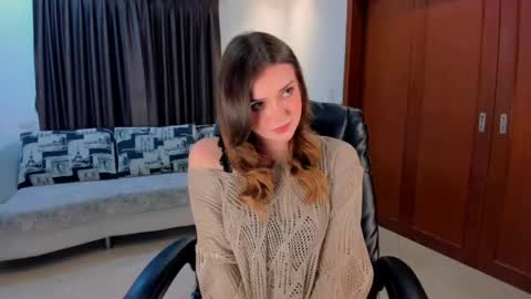Snapshot of lesya_krutalevich chatting on 04/15/26, 02:18 lesya krutalevich online show from 04/15/26, 02:18