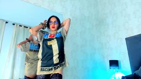 Leti White online show from 11/08/25, 10:30