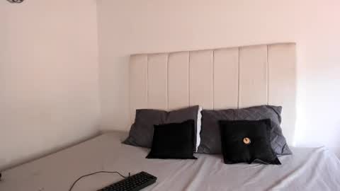 Leticia online show from 09/14/25, 09:03