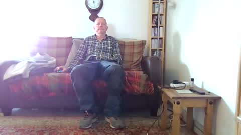 Snapshot of letmestrip chatting on 09/21/25, 08:27 paul online show from 09/21/25, 08:27