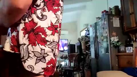 Snapshot of letsrockon chatting on 12/20/25, 04:41 Lets Rock online show from 12/20/25, 04:41