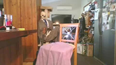 Snapshot of letsrockon chatting on 03/24/26, 04:17 Lets Rock online show from 03/24/26, 04:17