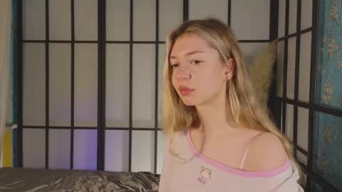 Snapshot of lettablush chatting on 01/16/25, 02:41 letta online show from 01/16/25, 02:41