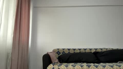 Snapshot of lettali chatting on 10/02/25, 08:43 follow me  here you find me online show from 10/02/25, 08:43